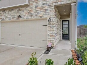 5502 Amber Brook Ln in Fulshear, TX - Building Photo - Building Photo