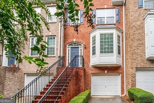 110 Stuart Castle Way SE in Smyrna, GA - Building Photo