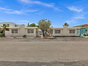 318 Walnut St in Hollywood, FL - Building Photo - Building Photo