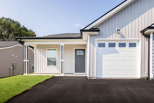 623 High Valley St in Duncan, SC - Building Photo - Building Photo