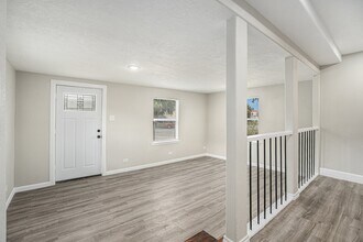 812 7th Ave N in Texas City, TX - Building Photo - Building Photo