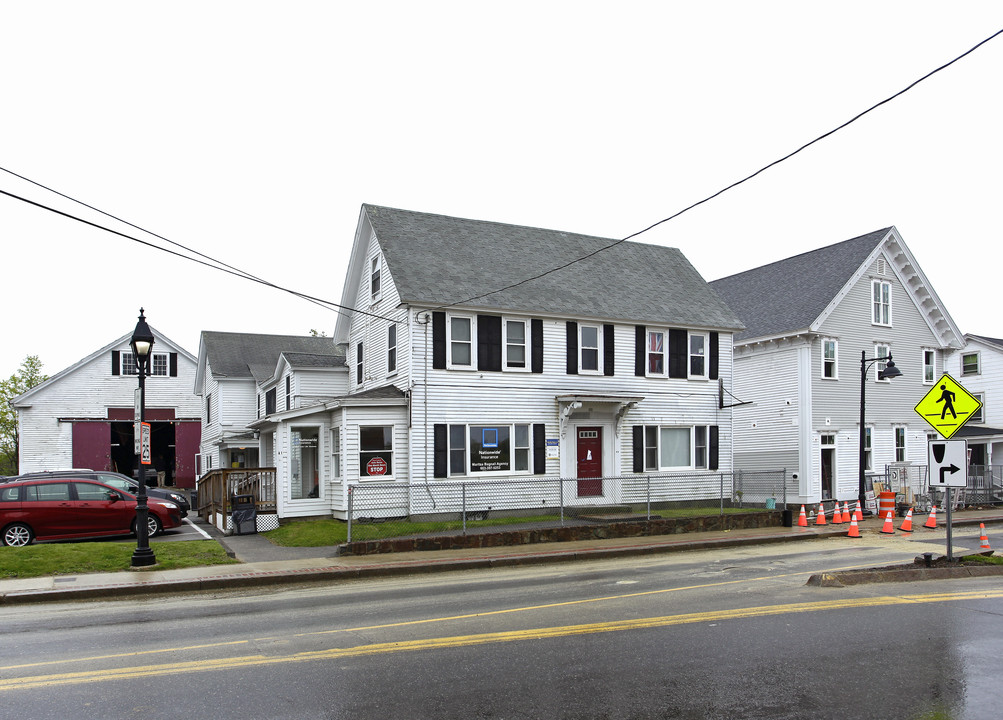 35 Main St in Durham, NH - Foto de edificio