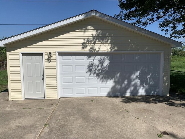 2104 Skipton Rd in Springfield, IL - Building Photo - Building Photo
