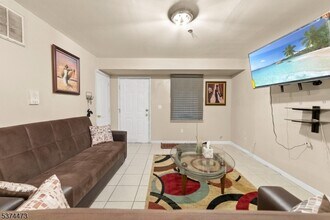 277 Morris Ave in Newark, NJ - Building Photo - Building Photo