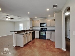 106 Jolin Ln, Unit Building 355-3306 in Weatherford, TX - Building Photo - Building Photo