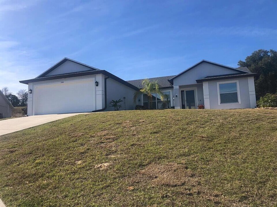 144 Magellan Cir in Minneola, FL - Building Photo