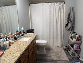 524 Oakridge Dr in Greenville, TX - Building Photo - Building Photo