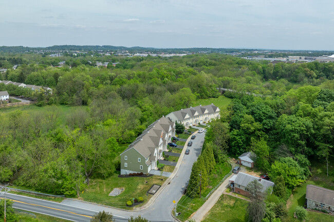 102 Landon Way in Lancaster, PA - Foto de edificio - Building Photo