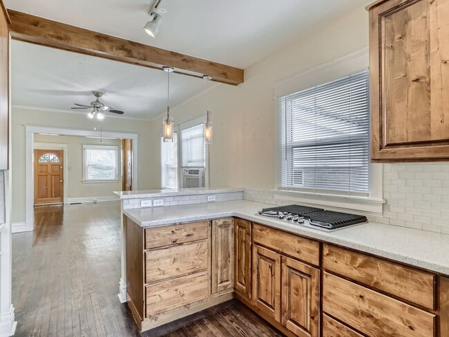 property at 1146 S Washington St
