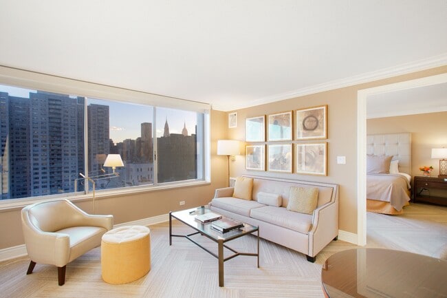 Marquis Apartments in New York, NY - Foto de edificio - Building Photo