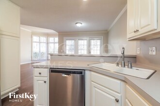 930 Woodland Brook in Mcdonough, GA - Foto de edificio - Building Photo