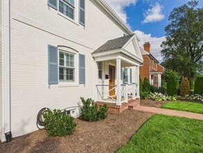 5508 Grove Ave in Richmond, VA - Building Photo - Building Photo
