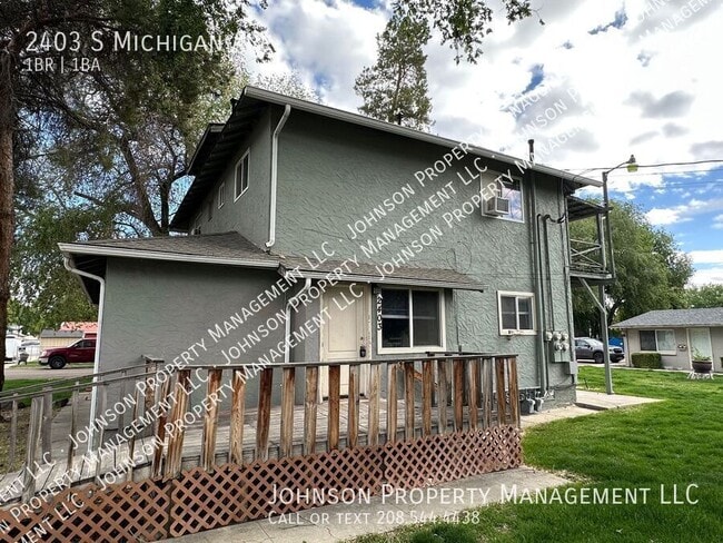 property at 2403 S Michigan Ave