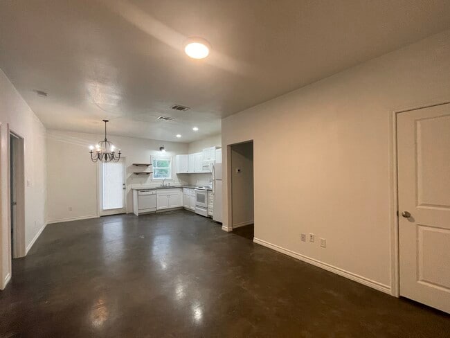 6197 County Rd 1143 in Tyler, TX - Building Photo - Building Photo