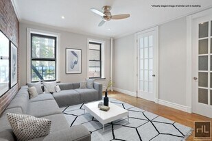 East 18th Street, Unit 3D in New York, NY - Building Photo