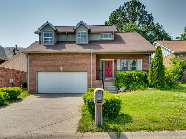 property at 6940 Somerset Farms Cir