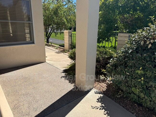 7005 Sky Valley Way NE in Albuquerque, NM - Building Photo - Building Photo