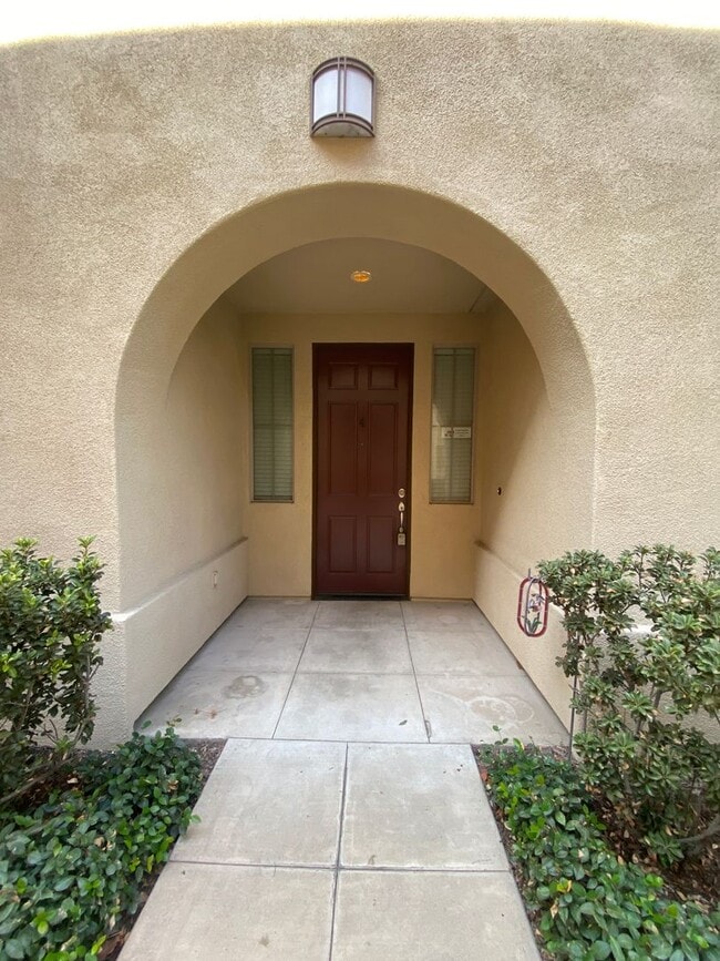 12446 Canal Dr in Rancho Cucamonga, CA - Building Photo - Building Photo