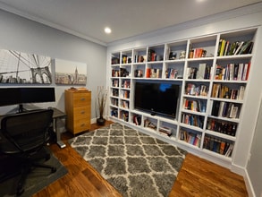 25 Meridian Ridge Dr in Newtown, CT - Foto de edificio - Building Photo