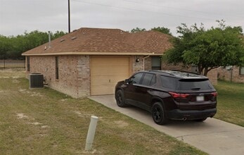 108 Round Rock Dr in Eagle Pass, TX - Building Photo - Building Photo