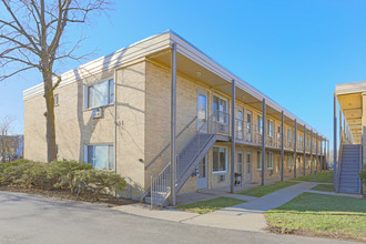 Park Place Apartments in Glenview, IL - Building Photo - Building Photo