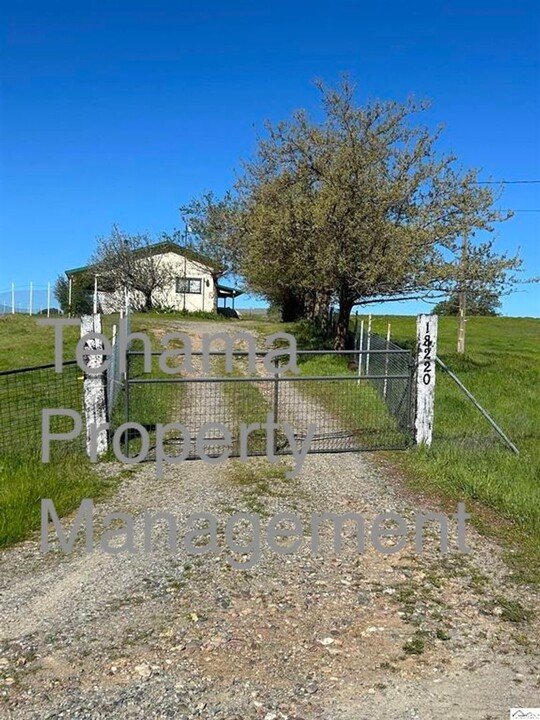 18220 CA-36 in Red Bluff, CA - Building Photo