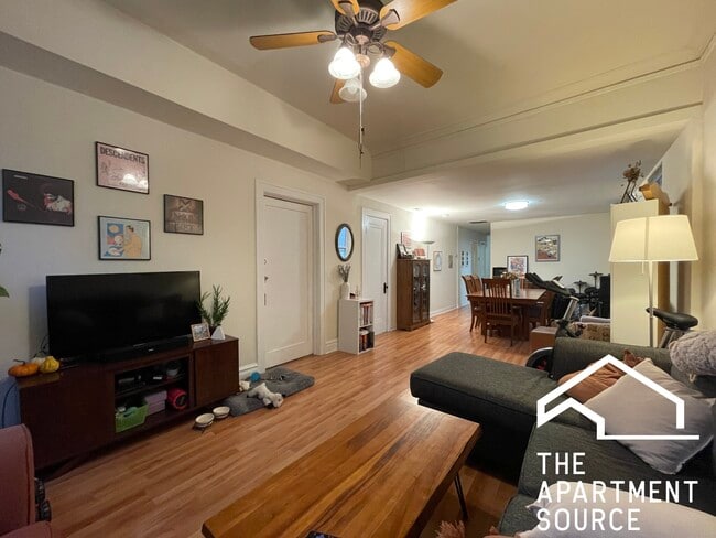 3052 W George St in Chicago, IL - Building Photo - Building Photo