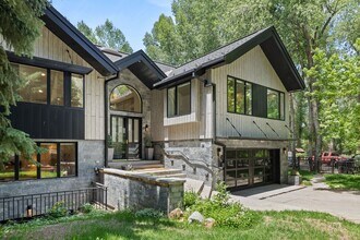 777 Castle Creek Dr in Aspen, CO - Building Photo - Building Photo