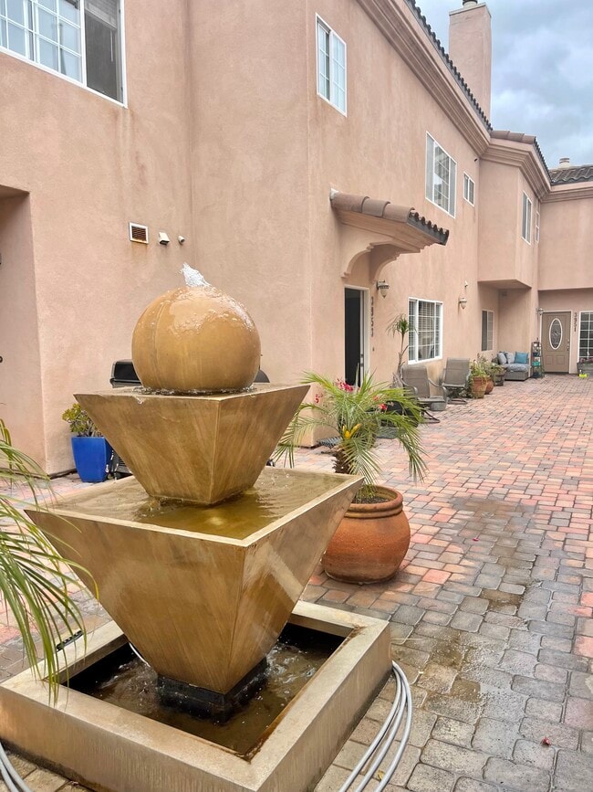 property at 3953 Riviera Dr
