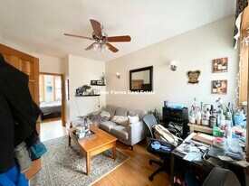 5A Phillips St in Boston, MA - Building Photo