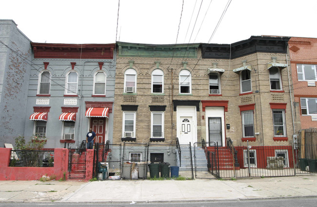 917 Sutter Ave in Brooklyn, NY - Building Photo - Building Photo