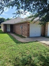13657 Biggs St in Dallas, TX - Building Photo - Building Photo