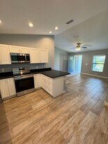 1677 Lizette St SE in Palm Bay, FL - Building Photo