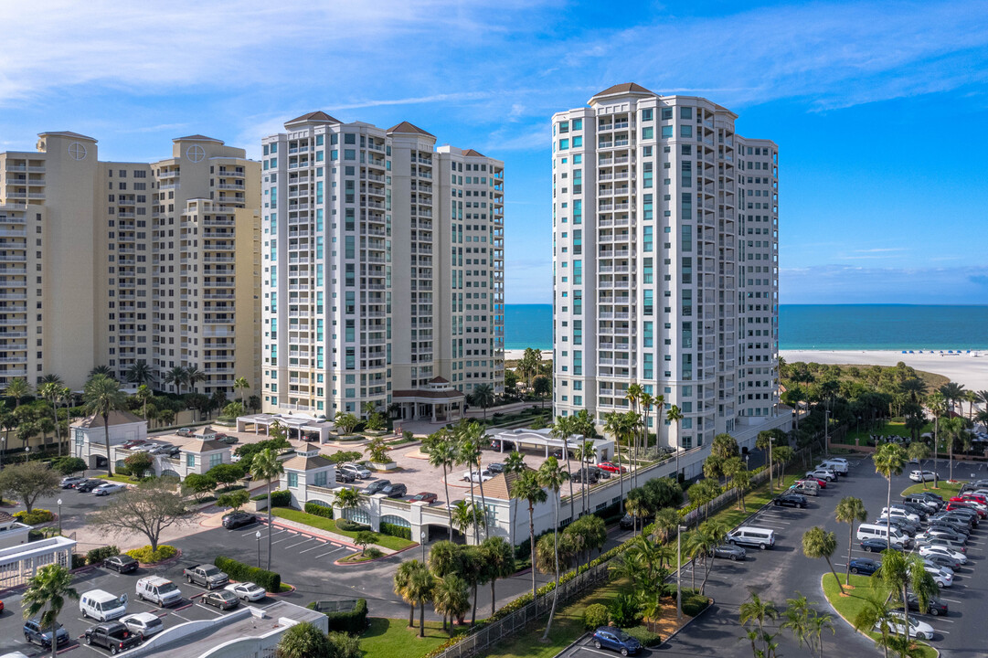 The Grande at Sand Key - Somerset in Clearwater, FL - Foto de edificio
