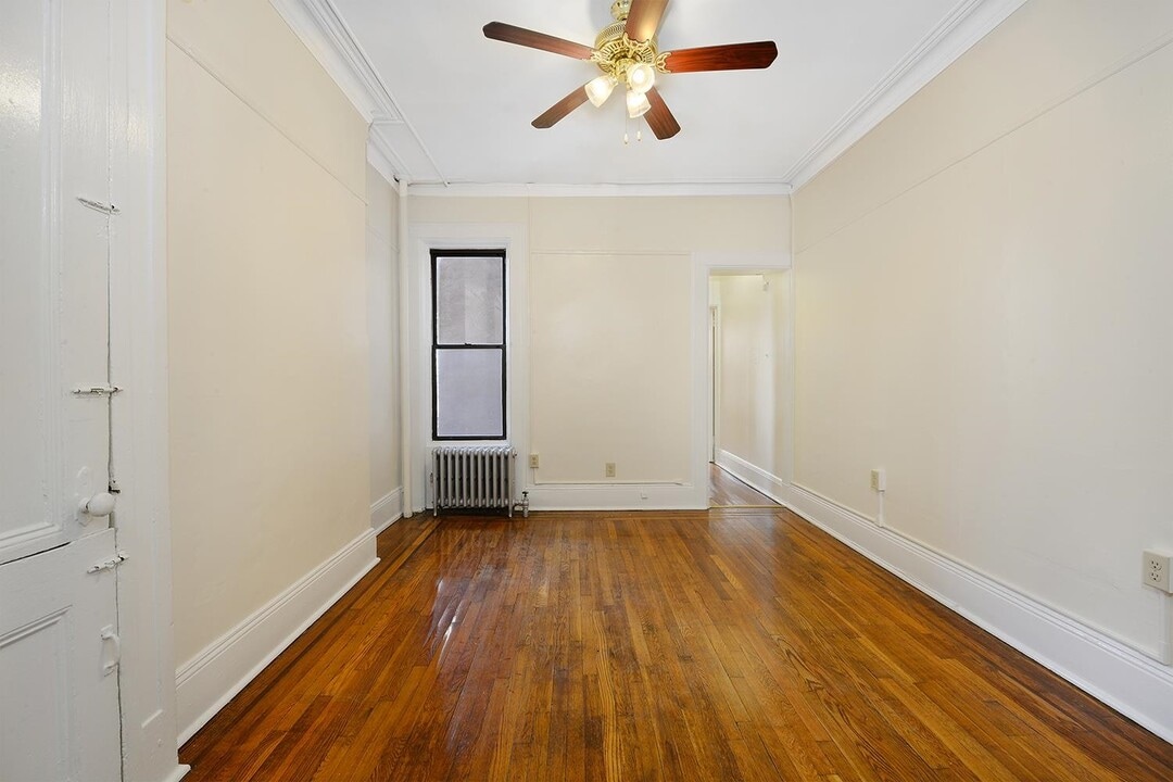 207 Washington St in Hoboken, NJ - Building Photo