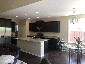 6581 W Black Tail Way in McCordsville, IN - Building Photo - Building Photo