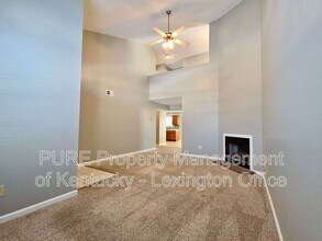 2629 Michelle Park in Lexington, KY - Building Photo - Building Photo