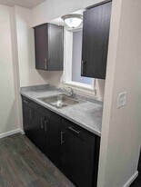 2224 W Wisconsin Ave in Milwaukee, WI - Building Photo