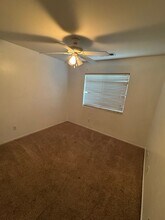 10211 Starlight Peak Dr in Bakersfield, CA - Building Photo - Building Photo