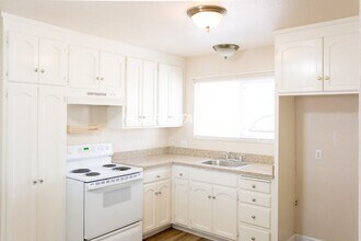 810 Palm Cir in Tracy, CA - Building Photo - Building Photo