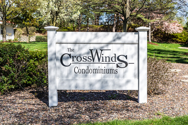 The Cross Winds Condominiums in Cudahy, WI - Building Photo - Building Photo