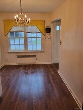 228 East Ave in Valley Stream, NY - Building Photo - Building Photo