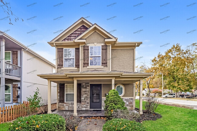 property at 517 SW 15 St