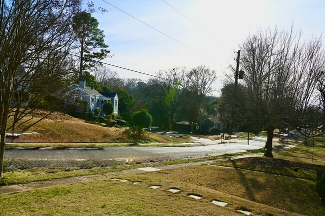 4448 6th Ave S in Birmingham, AL - Foto de edificio - Building Photo