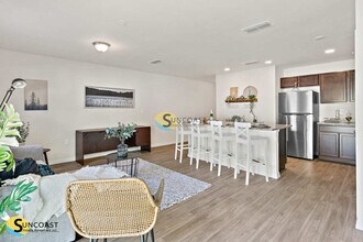 585 Century 21 Dr in Jacksonville, FL - Building Photo - Building Photo