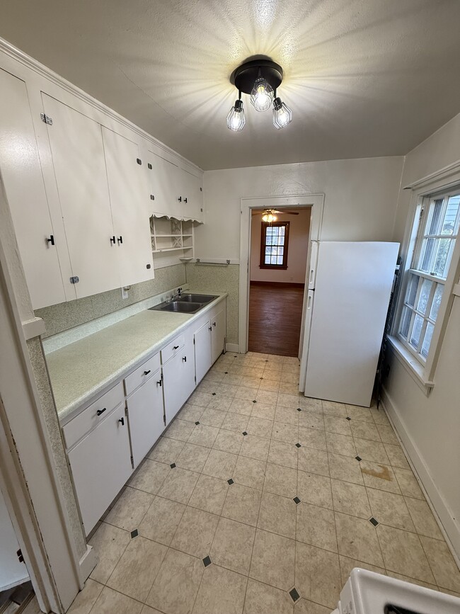 311 Vinton St in Waterloo, IA - Building Photo - Building Photo