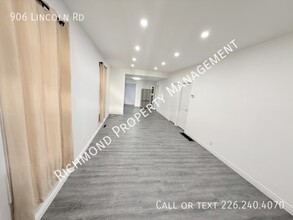 906 Lincoln Rd in Windsor, ON - Building Photo - Building Photo