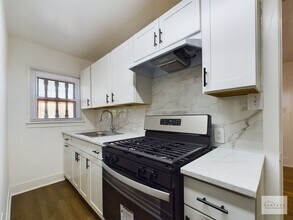452 Acequia Madre in Santa Fe, NM - Building Photo - Building Photo