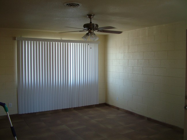 4016-4018 E Portland St in Phoenix, AZ - Foto de edificio - Building Photo