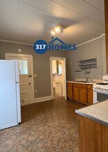 2109 S Garfield Dr in Indianapolis, IN - Building Photo - Building Photo